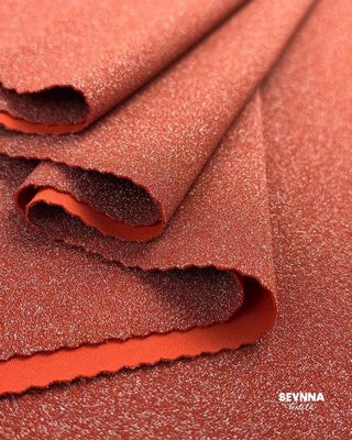 ผ้าถักสองชั้นน้ำหนัก 230 แกรม ผสมไนลอนรีไซเคิลและเมทัลลิก สำหรับฤดูร้อนและฤดูใบไม้ร่วง