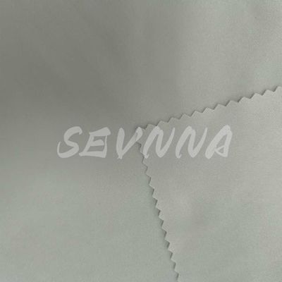 การแห้งเร็ว เนื้อผ้า Repreve ที่สามารถหายใจได้ดีและทนกลิ่นได้ดี
