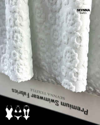 ผ้าว่ายน้ำมีพื้นผิว 95% โพลีเอสเตอร์รีไซเคิล ทนทานต่อคลอรีนสูง