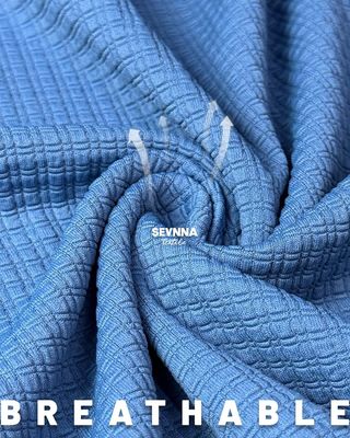 อยู่เย็นและสะดวกสบายกับผ้าใส่โยคะที่หายใจและยืดหยุ่นของเรา