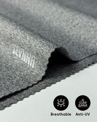 อุปกรณ์ระบายอากาศ ใช่ และผ้าวิ่งที่มีผ้าผสมผสาน