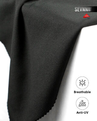 ผ้าไลคร่าแบบยืด มีคุณสมบัติยืดหยุ่นได้ดีเยี่ยมและระบายความชื้น เหมาะสำหรับชุดโยคะ ชุดออกกำลังกาย และชุดกีฬา