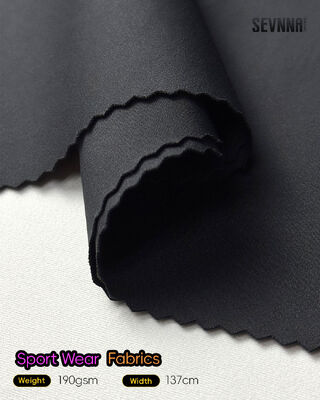 เนื้อผ้าจักรยานที่มีประสิทธิภาพสูง มีการป้องกันจากยูวี และน้ําหนัก 190 กรัม ผลิตจากโพลีเอสเตอร์รีไซเคิล 79% + สปันเด็กซ์ 21%