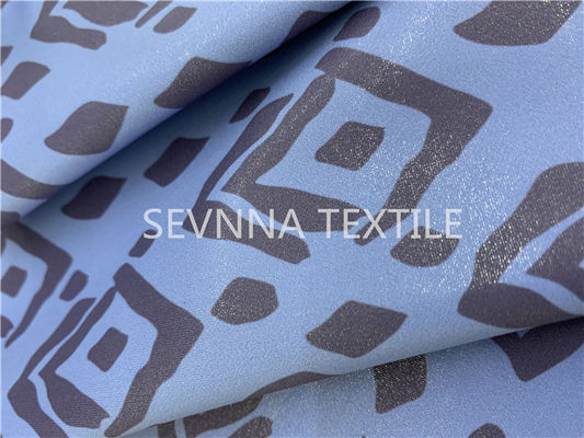ผ้าถักแบบกันน้ำ 4 ทิศทางสำหรับเลกกิ้ง Totem Sublimation Printing Eco Green Nylon Lycra