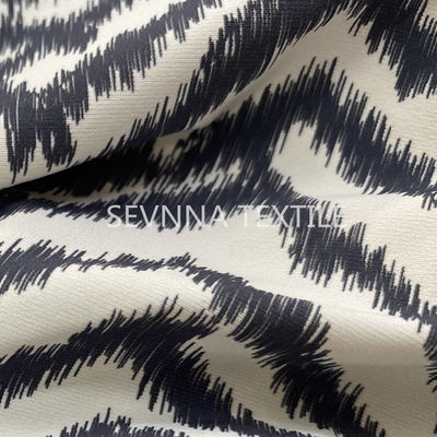 Bright Color Anti Mould Sweat Wicking Fabric Wetsuit ความคงทนของสีสูง