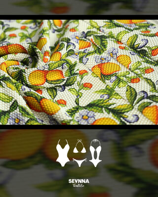 ผ้าชุดว่ายน้ําที่มิตรต่อสิ่งแวดล้อม 215 กรัม ความกว้าง 152 ซม และไนลอนรีไซเคิลสําหรับชุดว่ายน้ําที่ยั่งยืน