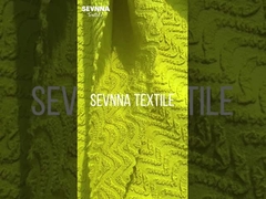 เปลี่ยนเป็นสีเขียว ด้วยผ้าพอลิเอสเตอร์รีไซเคิล สะอาดต่อสิ่งแวดล้อม ความกว้าง 115 ซม.