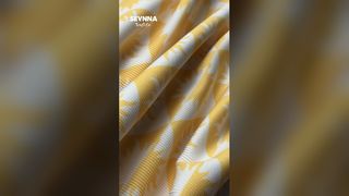 ผ้าว่ายน้ำมีเท็กซ์เจอร์ UPF 50+ ทนต่อคลอรีน